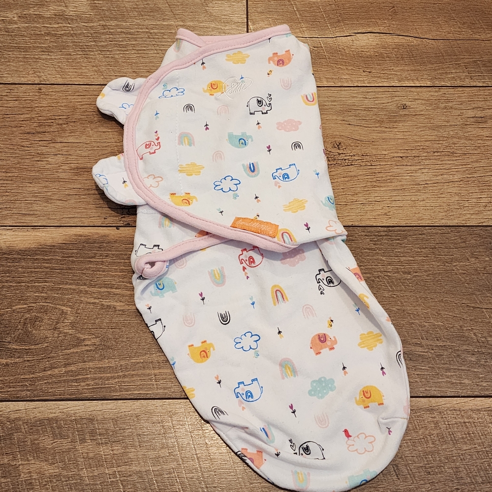 Baby Swaddle with Fun Prints and Blanket w/ Floral Prints Set - Picture 11 of 12